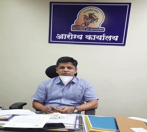 *पुणे महापालिकेचे आरोग्य प्रमुख डॉ. आशिष भारतीसह तिघांवर गुन्हा दाखल*