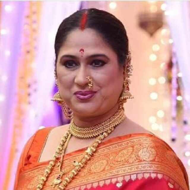 मराठी अभिनेत्री हर्षदा खानविलकर ह्यांनी खदखद व्यक्त केली…..आपली लेक पण कुठेतरी सून आहे, हे सासूबाईंनी…”,