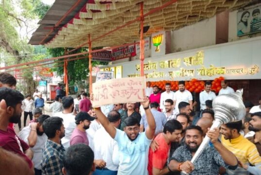 “पुणेकरांचा आनंद दुहेरी; मोदीजींची तिहेरी शपथ अन् मुरली अण्णांचा सहभाग.”