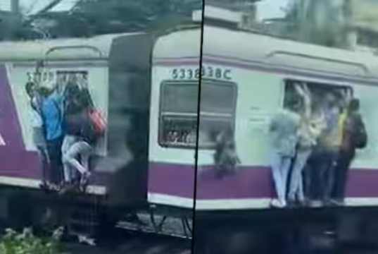 मुंबई: १८ वर्षीय मुलगा गर्दीच्या लोकल ट्रेनमधून पडल्याचा व्हिडिओ व्हायरल, स्थिती स्थिर