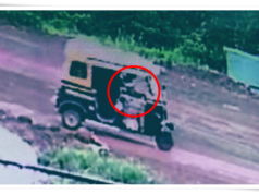 रत्नागिरीतील परिचारिका विद्यार्थिनीवर अत्याचारप्रकरणी तीन जण ताब्यात; गुन्हेगाराचा शोध सुरू.