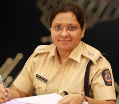 पुणे पोलिसांनी आयपीएस अधिकारी भाग्यश्री नवटके यांच्याविरोधात दाखल केला गुन्हा; 1,200 कोटींच्या भैराचंद हीराचंद रायसोनी घोटाळ्याच्या तपासात आरोप.