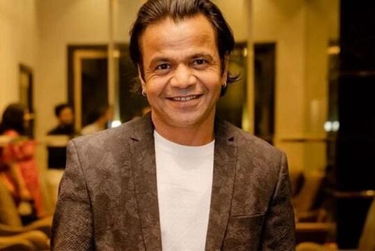 बॉलीवूड अभिनेता राजपाल यादवच्या मालमत्तेवर कर्ज न फेडल्यामुळे जप्तीची कारवाई.