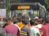 लालबागमध्ये मद्यधुंद प्रवाशाचा बस चालकावर हल्ला; ९ जण जखमी, वाहनांचं मोठं नुकसान.