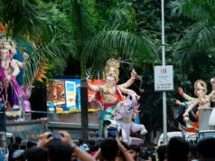 पुणे गणेश विसर्जन मिरवणुकीसाठी वाहतूक बंदोबस्त; १७ मुख्य रस्ते बंद, पर्यायी मार्ग आणि पार्किंग सुविधा.