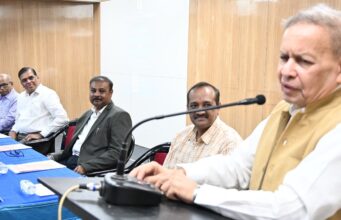 रिझर्व बँक संचालक सतीश मराठे यांचे चिंचवडमधील प्रतिभा इन्स्टिट्यूटमध्ये मार्गदर्शन; भारतीय अर्थव्यवस्था आणि बँकिंग क्षेत्रातील सुधारणांवर भर