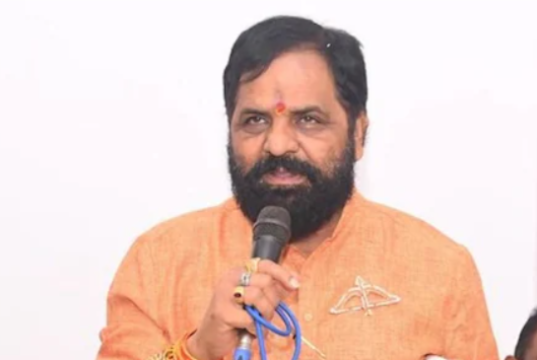 भरत गोगावले: आठवी पास असतानाही कोट्यवधींच्या संपत्तीचे मालक; जबरदस्त कार कलेक्शनने मिरवतोय महाडचा आमदार!