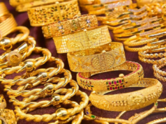 सोन्याचे दर गगनाला भिडले! धनत्रयोदशीच्या मुहूर्तावर सोने खरेदीसाठी ग्राहकांचा उत्साह