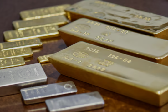 पुण्यात बाणेर येथे वाहनातून १ कोटी ६२ लाखांचे सोने-चांदी जप्त; पोलिसांची मोठी कारवाई.