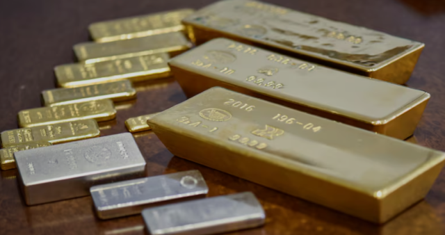 पुण्यात बाणेर येथे वाहनातून १ कोटी ६२ लाखांचे सोने-चांदी जप्त; पोलिसांची मोठी कारवाई.