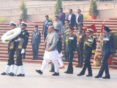 विजय दिवसाच्या निमित्ताने शौर्यस्मारकावर भारताच्या शूरवीरांना आदरांजली