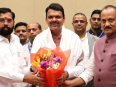 मुख्यमंत्री म्हणून तिसऱ्यांदा शपथ घेऊन देवेंद्र फडणवीसांनी केली दयाळू सुरुवात; ५ लाख रुपयांची आर्थिक मदत जाहीर.