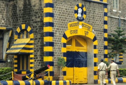 येरवडा खुल्या तुरुंगातून जन्मठेपेचा कैदी पसार; खून प्रकरणात सात वर्षे तुरुंगवास भोगत होता.