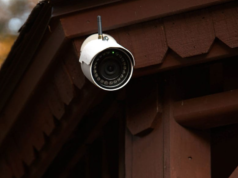 खराडीत भर दुपारी धाडसी चोरी! मोपेडच्या डिक्कीतून ४ लाखांची रोकड लंपास