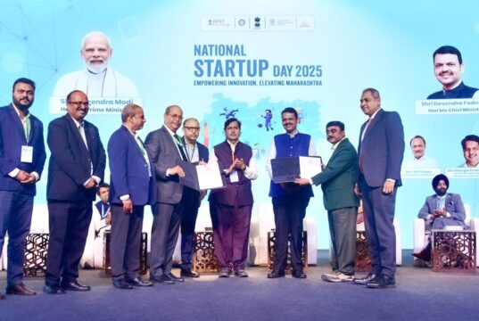 ‘राष्ट्रीय स्टार्टअप दिवस 2025’ मध्ये मुख्यमंत्री देवेंद्र फडणवीस यांच्या हस्ते मॉडेल करिअर सेंटरसाठी ऐतिहासिक कराराचे हस्तांतरण!