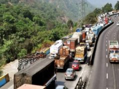 मुंबई-पुणे द्रुतगती मार्गावर पनवेल एक्झिट सहा महिन्यांसाठी बंद! वाहतुकीसाठी पर्यायी मार्ग जाहीर