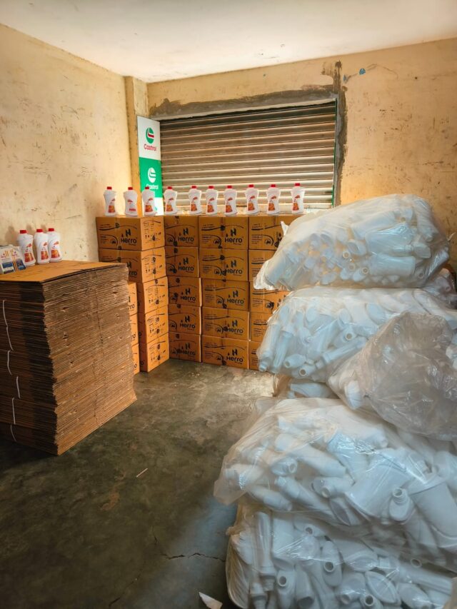 पुण्यात बनावट इंजिन ऑइल विक्रीचा पर्दाफाश! गुन्हे शाखेची मोठी कारवाई, लाखोंचा मुद्देमाल जप्त