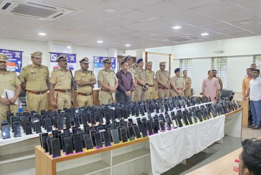 हरविलेले मोबाईल परत मिळाल्याने नागरिक आनंदित! पुणे पोलिसांची मोठी कारवाई