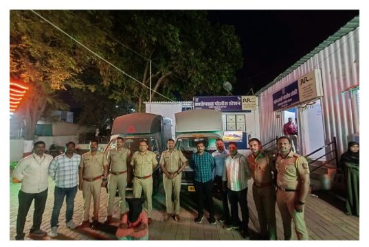 काळेपडळ पोलीस व अन्न व औषध प्रशासन विभागाची मोठी कारवाई – ७६ लाखांहून अधिक किमतीचा गुटखा जप्त!