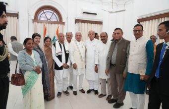 बिहारच्या राज्यपालांसोबत शिष्टाचार भेट; सामाजिक न्याय आणि गांधी विचारांवर चर्चा!