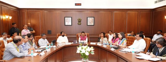 मुख्यमंत्री देवेंद्र फडणवीस यांच्या अध्यक्षतेखाली एमएसआरडीसीची आढावा बैठक; महाराष्ट्रातील रस्ते विकासाला वेग