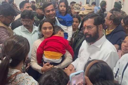 डोंबिवलीच्या वीर पुत्रांना अश्रूपूरित श्रद्धांजली; सहस्रोंच्या उपस्थितीत अंत्यसंस्कार, मुख्यमंत्री देवेंद्र फडणवीस उपस्थित